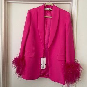 Selling the sold out every ZARA feather blazer